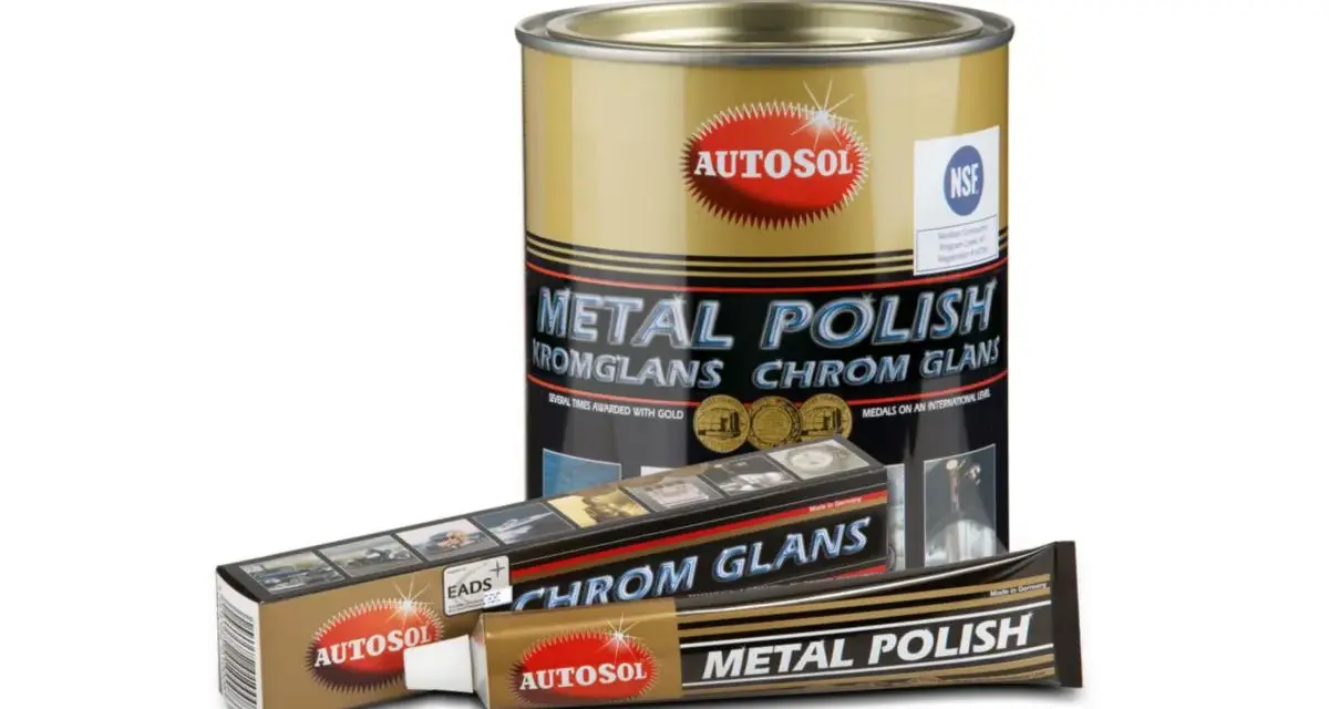 Autosol kromglans för skinande metall. En burk och en tub med polermedel som ger fantastisk glans.