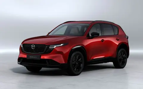 Röd Mazda CX-5 med svarta fälgar. En elegant SUV, men det verkar finnas ett problem med den.