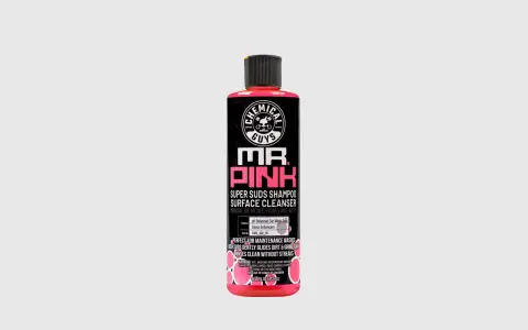Mr. Pink Super Suds Shampoo för biltvätt. Ger rikligt med skum som rengör bilen utan ränder.