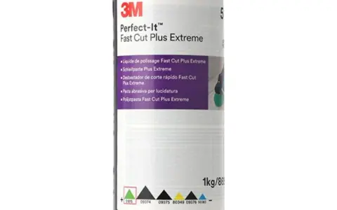 En burk med 3M Perfect-It Fast Cut Plus Extreme polermedel. Perfekt för att snabbt få bort repor och ge en extremt fin finish.
